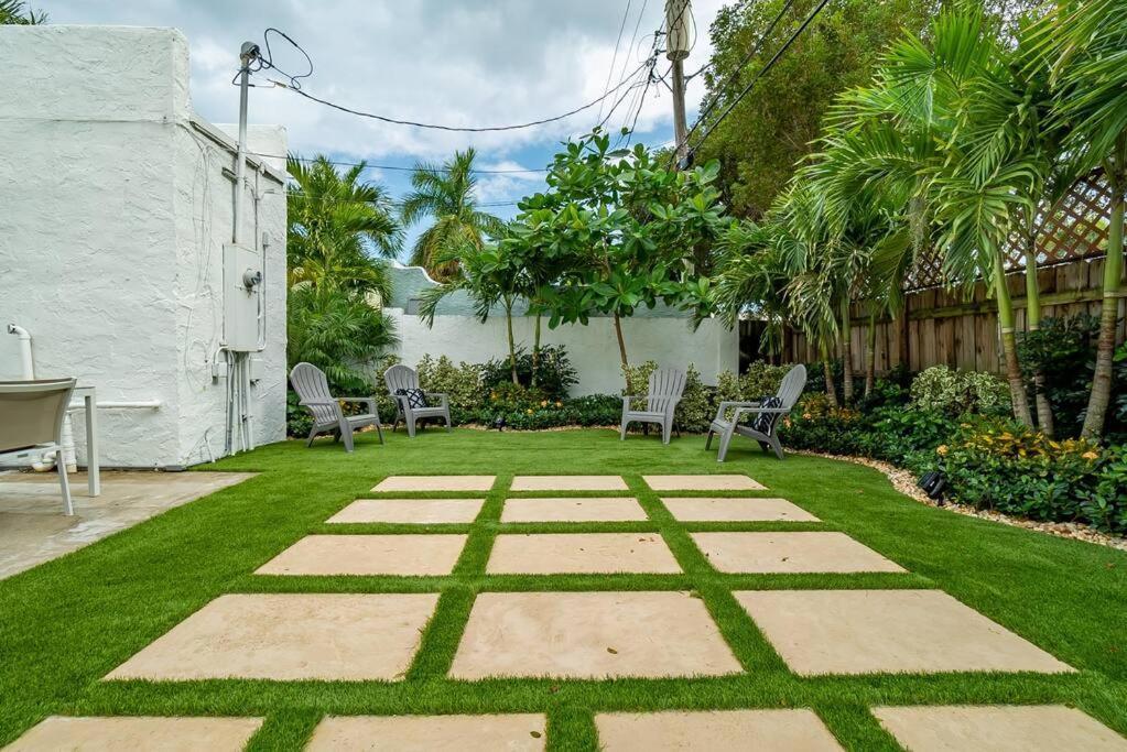 ウェストパームビーチGarden Oasis In Flamingo Parkアパートメント エクステリア 写真