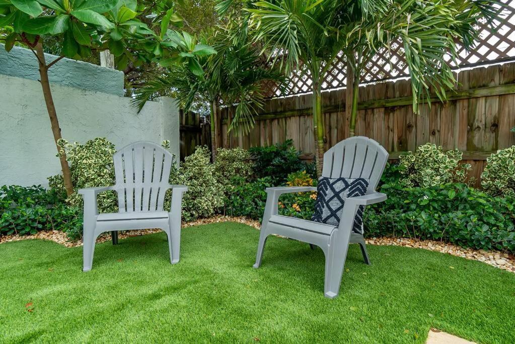ウェストパームビーチGarden Oasis In Flamingo Parkアパートメント エクステリア 写真